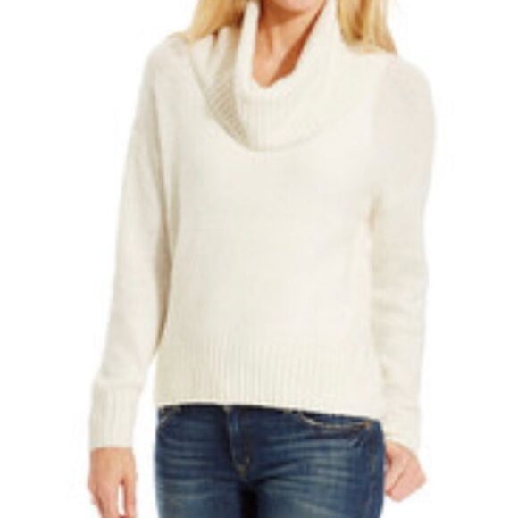Women’s Michael Kors Off White Turtle Neck Wool Blend Sweater Size M - Picture 2 of 5